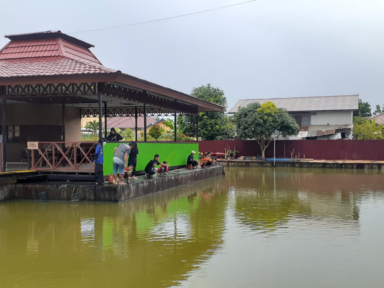 3 Cara Budidaya Kolam Wisata Pemancingan Gurame